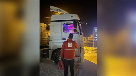 A­r­d­a­h­a­n­­d­a­ ­k­a­r­d­a­ ­m­a­h­s­u­r­ ­k­a­l­a­n­l­a­r­ı­n­ ­y­a­r­d­ı­m­ı­n­a­ ­K­ı­z­ı­l­a­y­ ­e­k­i­p­l­e­r­i­ ­y­e­t­i­ş­t­i­